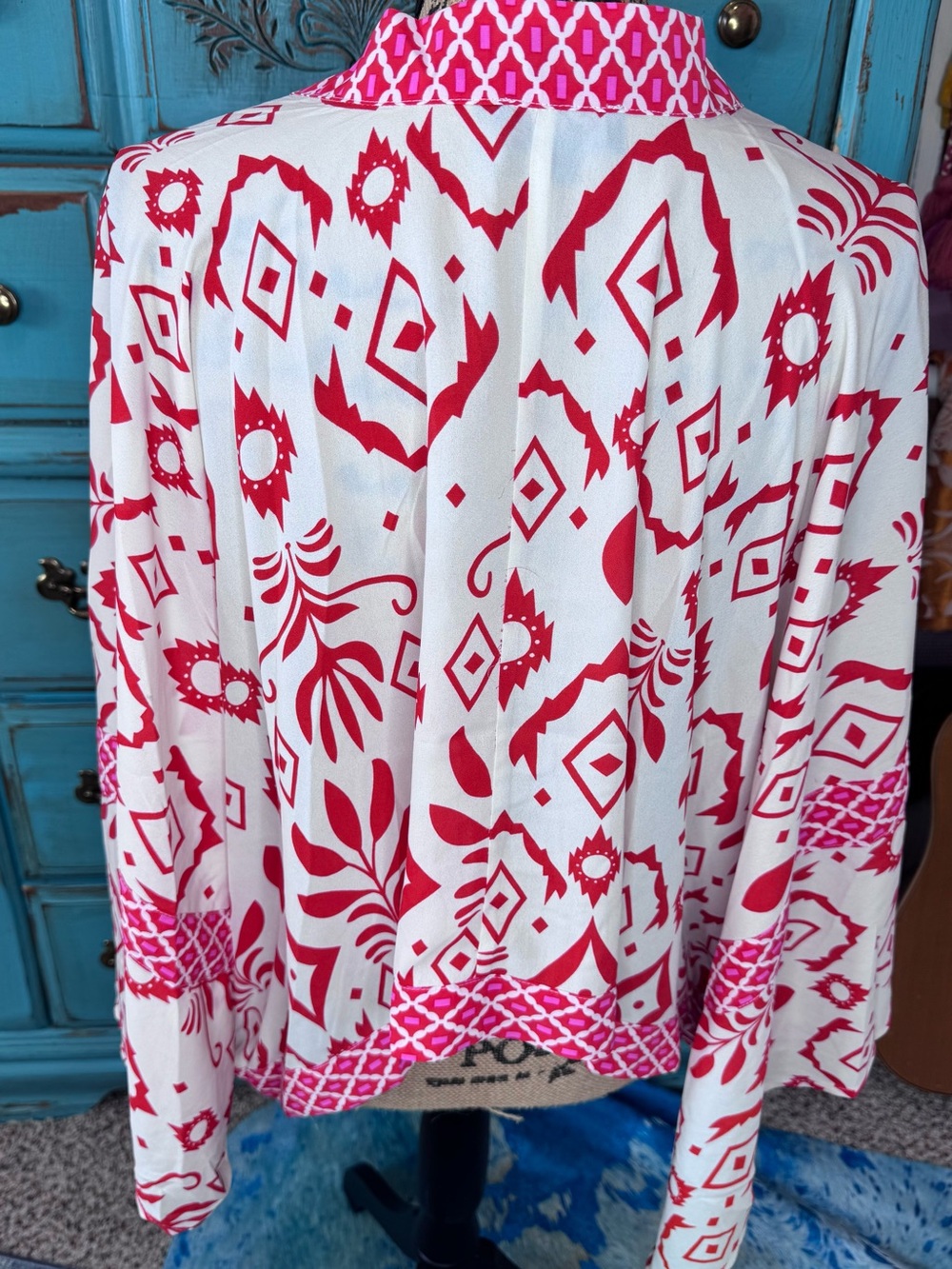 Pink & White Patterned Tie-Front Kimono - Picture 2 of 3